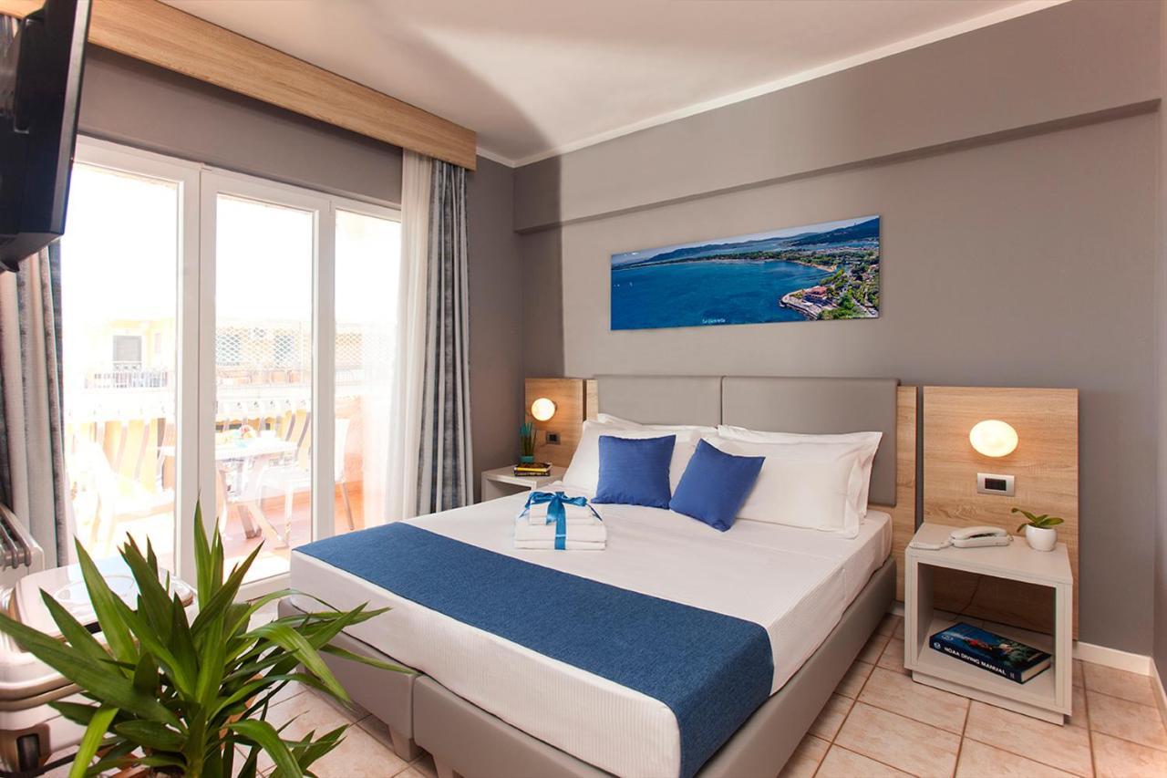 Bike&Boat Argentario Hotel Porto Santo Stefano  Bagian luar foto