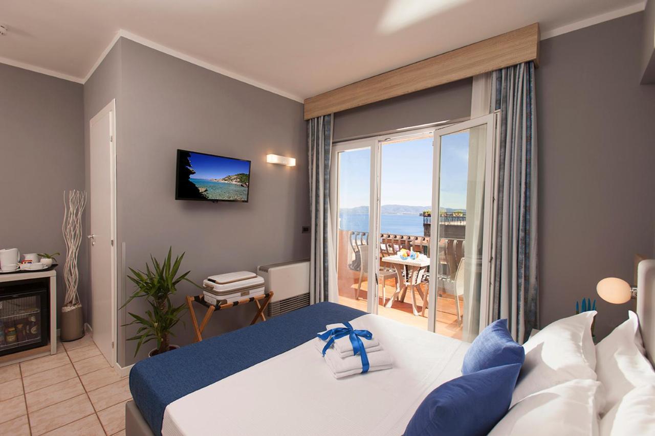 Bike&Boat Argentario Hotel Porto Santo Stefano  Bagian luar foto